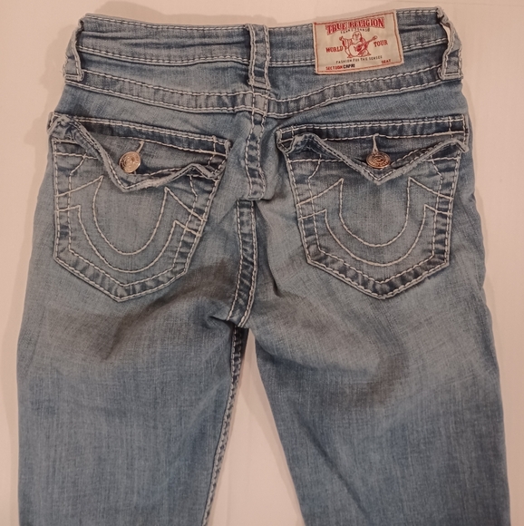 True Religion low rise thick stitch budah section capris distressed sz 26 - Picture 5 of 7